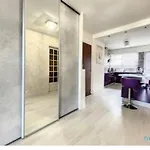 Appartement Bel Lumineux De 100m2 6 Places 3 Au 3e étage Avec Ascenseur -a 5mn à Pied Du Parc Des Expositions Congrès De Et Eng Et 10mn Du Centre Place Parking Devant L'immeuble *