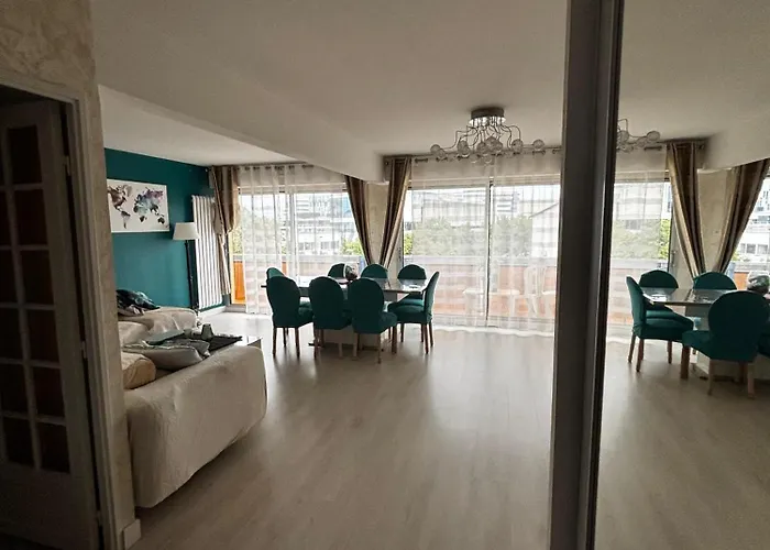 Bel Spacieux Et Lumineux De 100m2 Au 3e Etage Avec Ascenseur -a 5mn A Pied Du Parc Des Expositions Congres De Et Eng Et 10mn Du Centre Place Parking Devant L'immeuble *