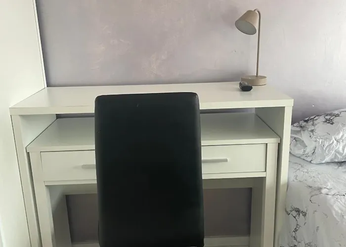 Bel Spacieux Et Lumineux De 100m2 Au 3e Etage Avec Ascenseur -a 5mn A Pied Du Parc Des Expositions Congres De Et Eng Et 10mn Du Centre Place Parking Devant L'immeuble Lejlighed *